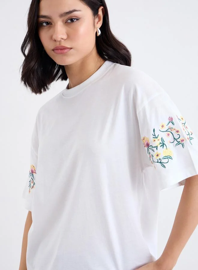 Styli Styli Floral Embroidered Round Neck Oversized T-Shirt